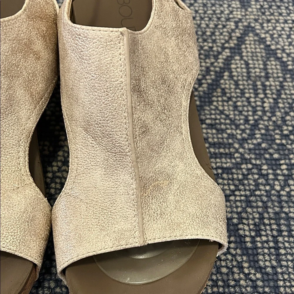 Boutique by Corkys Sandals Women’s 9 Metallic Gold Slingback Open Toe Minimal - Picture 6 of 13